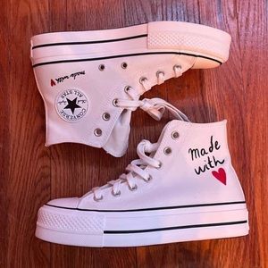Women Chunk Taylor All Star Lift High ‘Valentine’s Day-Vintage White’ WNMsize7.5